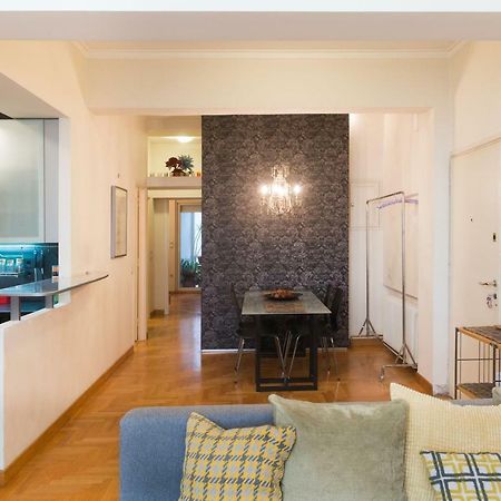 Stylish Flat With Veranda In The Heart Of Athene Buitenkant foto