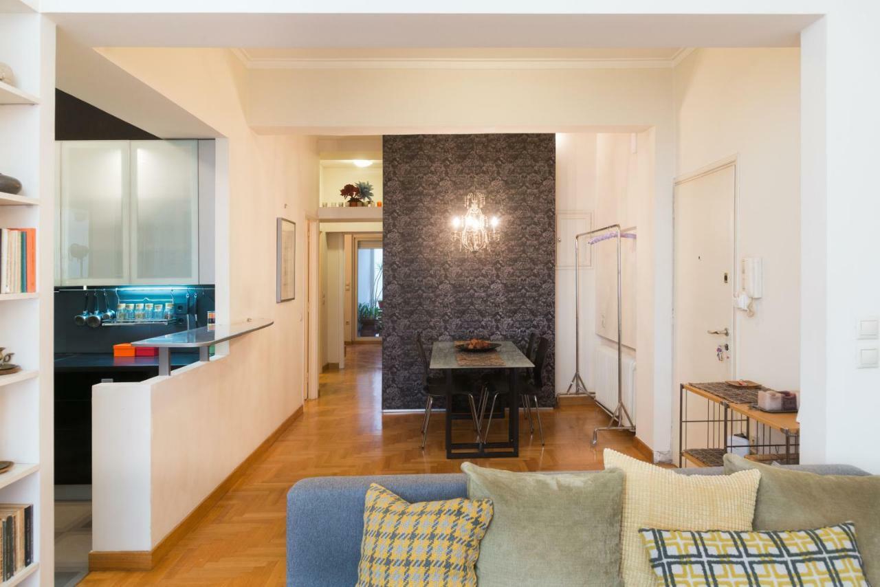 Stylish Flat With Veranda In The Heart Of Athene Buitenkant foto