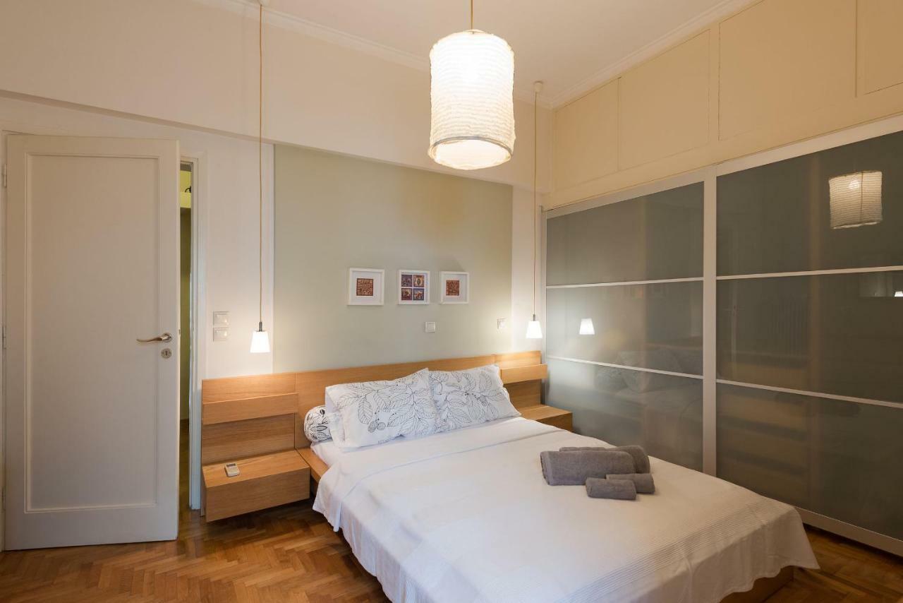 Stylish Flat With Veranda In The Heart Of Athene Buitenkant foto