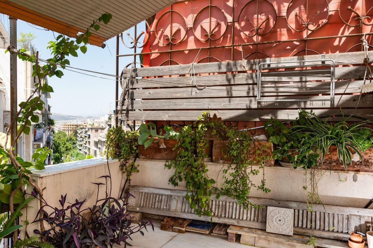Stylish Flat With Veranda In The Heart Of Athene Buitenkant foto
