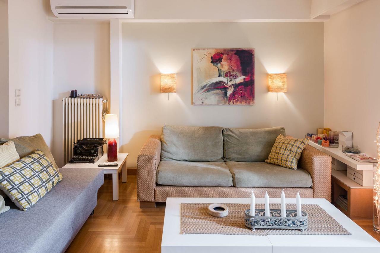 Stylish Flat With Veranda In The Heart Of Athene Buitenkant foto
