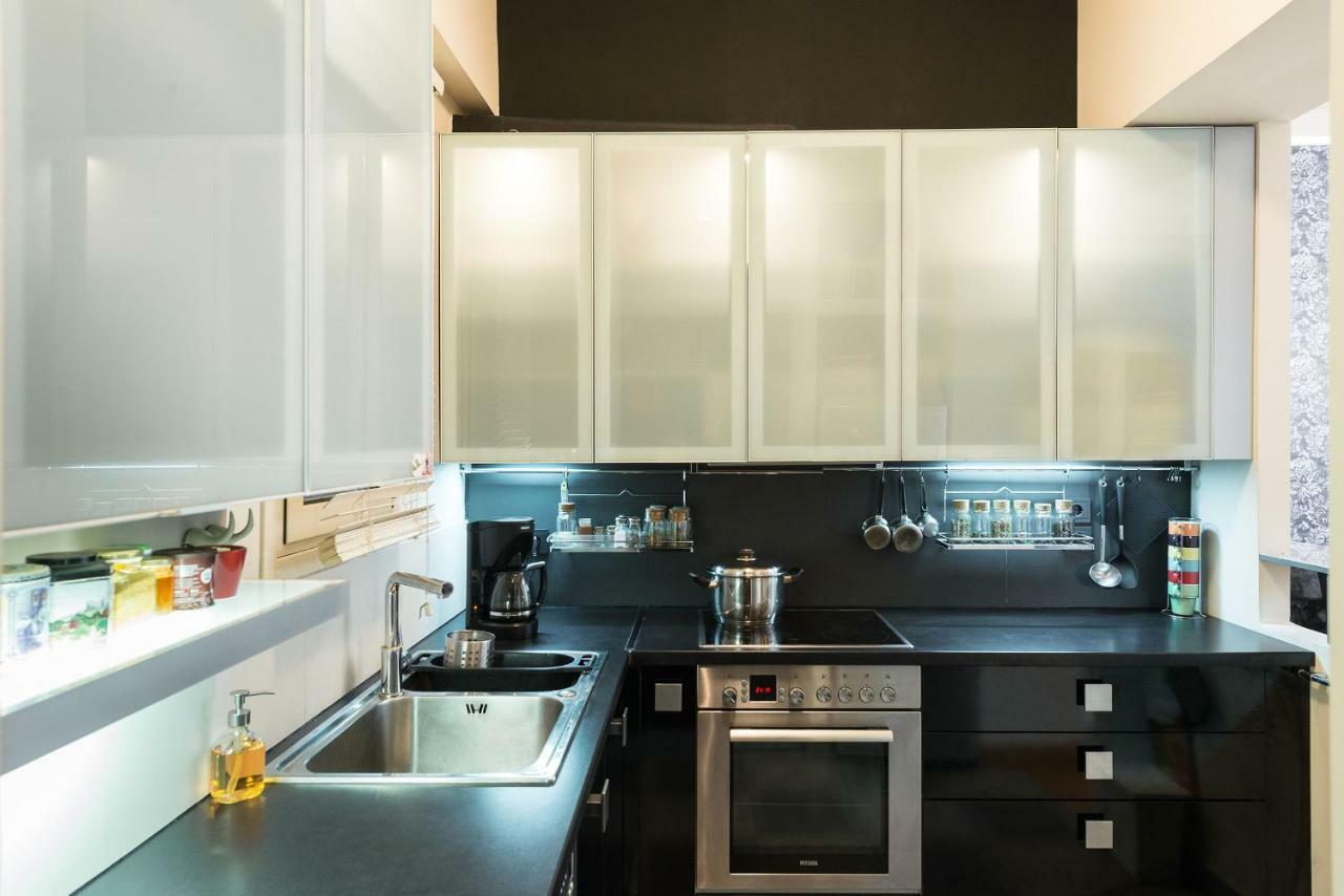 Stylish Flat With Veranda In The Heart Of Athene Buitenkant foto