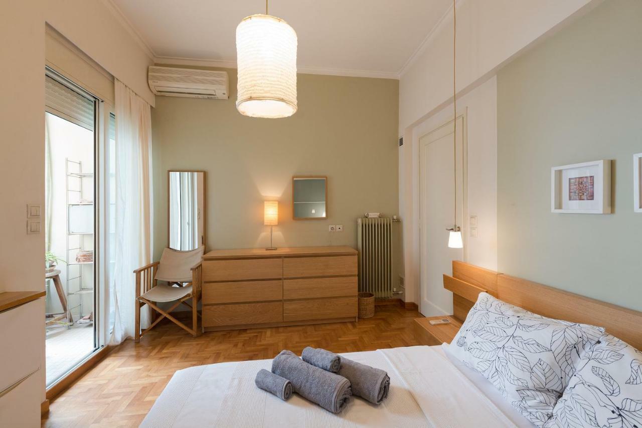 Stylish Flat With Veranda In The Heart Of Athene Buitenkant foto