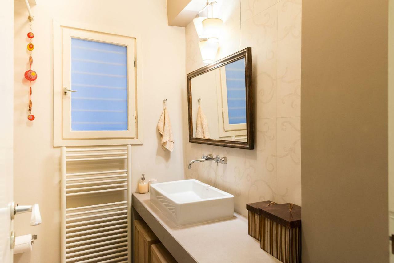 Stylish Flat With Veranda In The Heart Of Athene Buitenkant foto